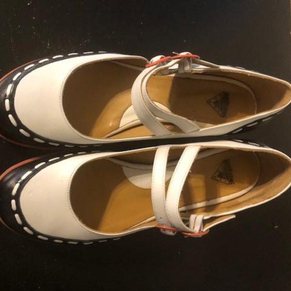 Fluevog Giver